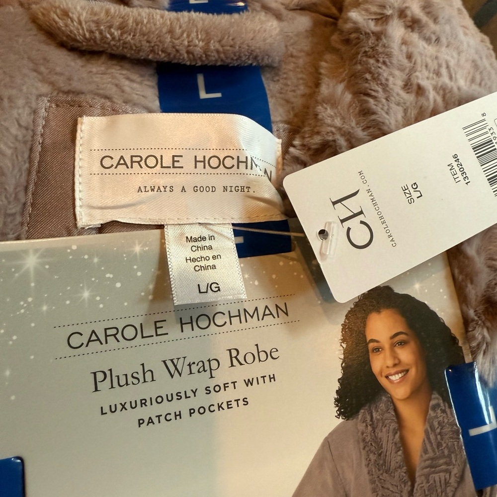 Corole Hochman plush robe light purple